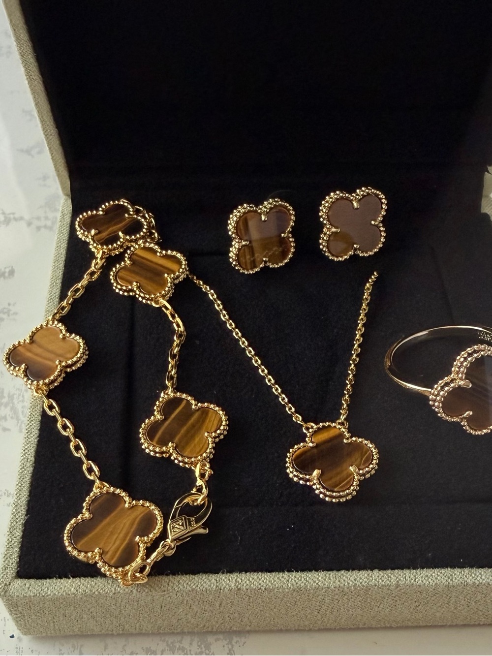 Gold-Tone Brown Clover Pendant Necklace and Earring Set